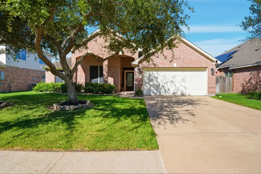11303 Sailwing Creek Court, Pearland, TX 77584 - Image #2