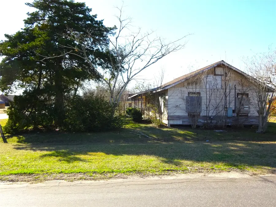 721 Matthews Street, Bay City, TX 77414 - Image #3