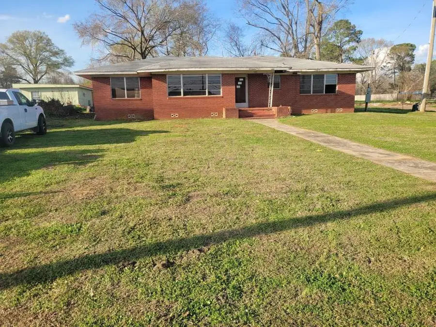 806 E 1st, Hughes Springs, TX 75656 - Image #2