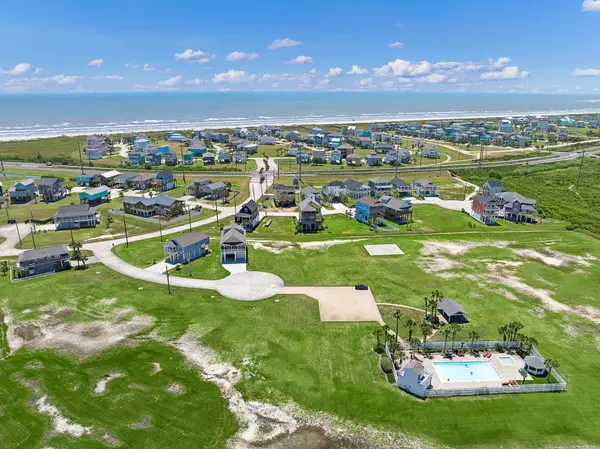 3803 Carmel Court, Galveston, TX 77554