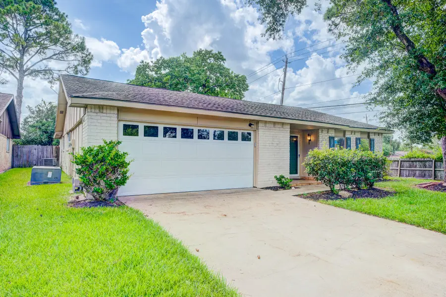 3023 Quail Valley East Drive, Missouri City, TX 77489 - #2