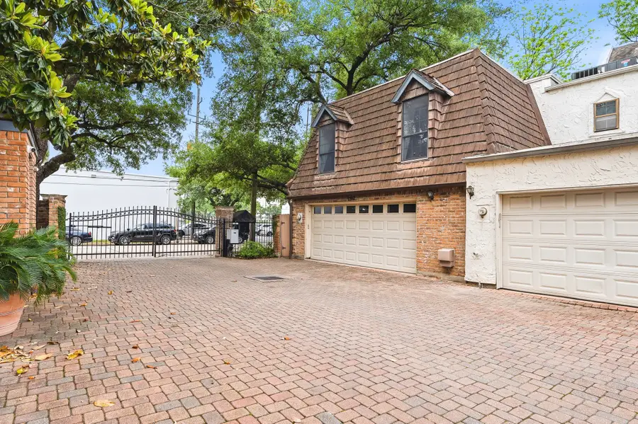 5382 Brownway Street #D39, Houston, TX 77056 - #2