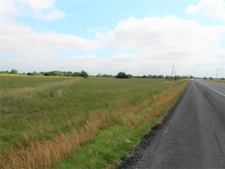 7434 Highway 159 E, Bellville, TX 77418 - Image #2