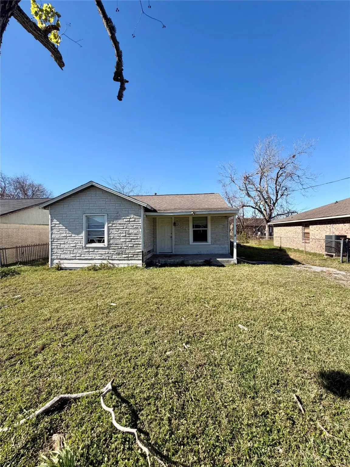 205 S Algeria Street, Texas City, TX 77591 - Image #1