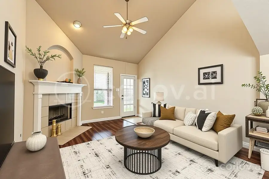 1025 Luke Drive, Alvin, TX 77511 - Image #2