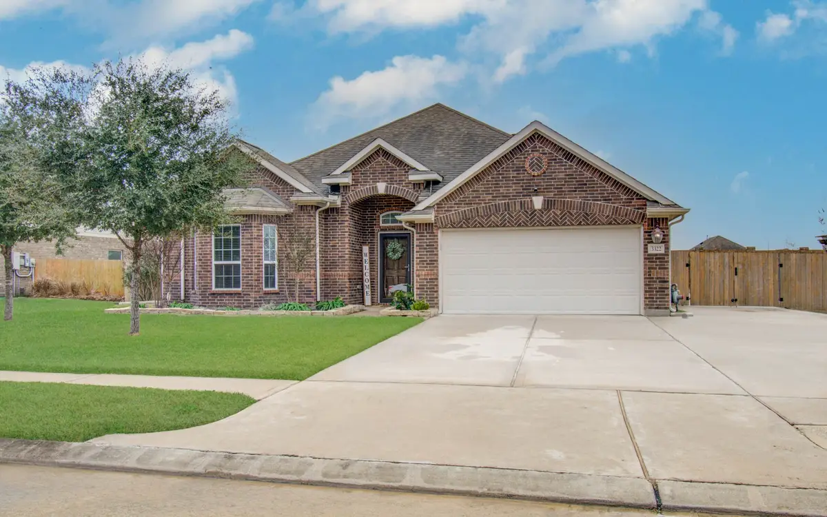 3322 Boomer Boulevard, Monterey Belvieu, TX 77523 - Image #1