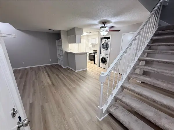 1515 Sandy Springs Road #1102, Houston, TX 77042