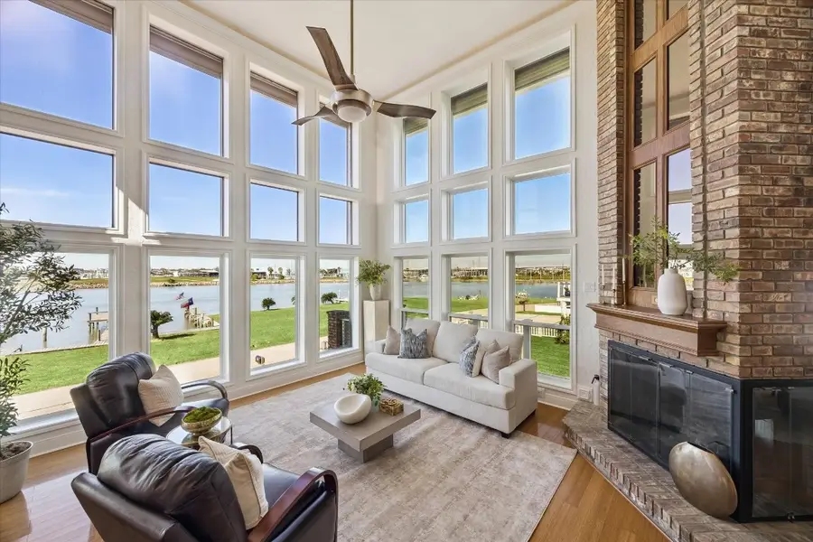 807 N Shore Drive, Kemah, TX 77565 - #2