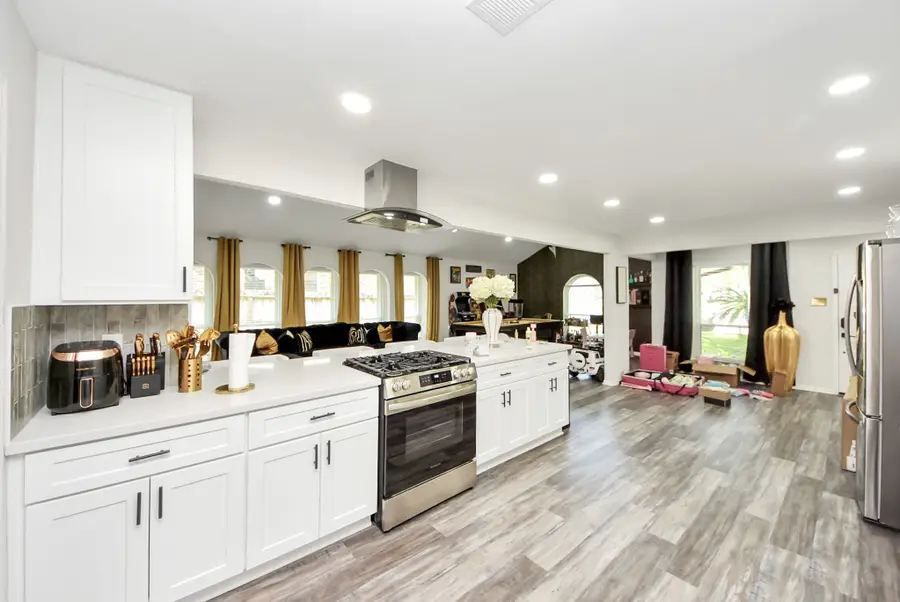 5702 Indigo Street, Houston, TX 77096 - #3