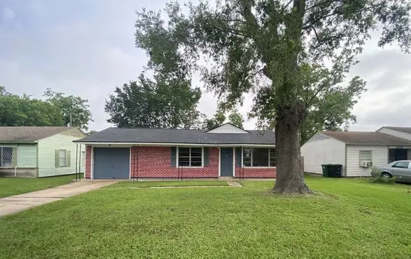 5715 Belmark Street, Houston, TX 77033