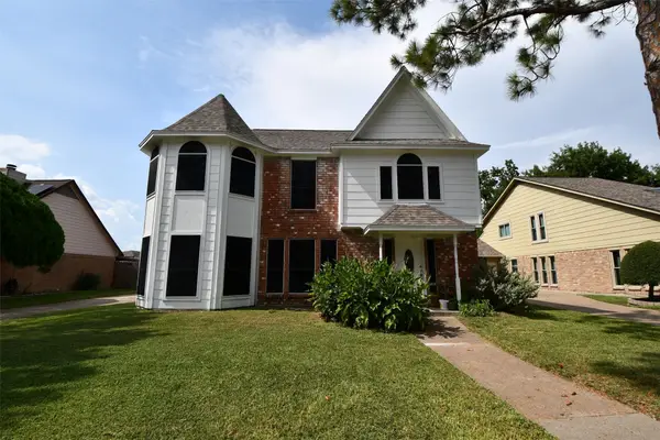 14706 W Bend Drive, Houston, TX 77082