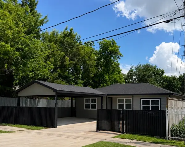 244 Deerfield Street, Houston, TX 77022