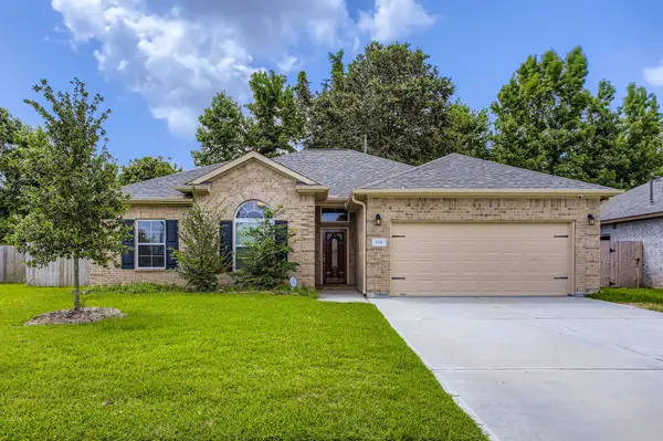 418 Pebble Drive, Dayton, TX 77535