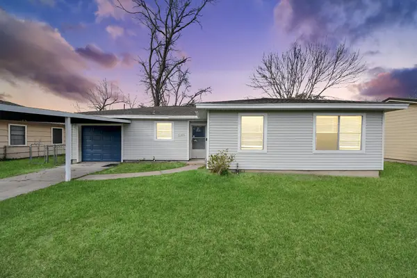 4609 Ray Street, Pearland, TX 77581