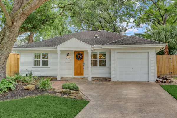 1067 W 42nd Street, Houston, TX 77018