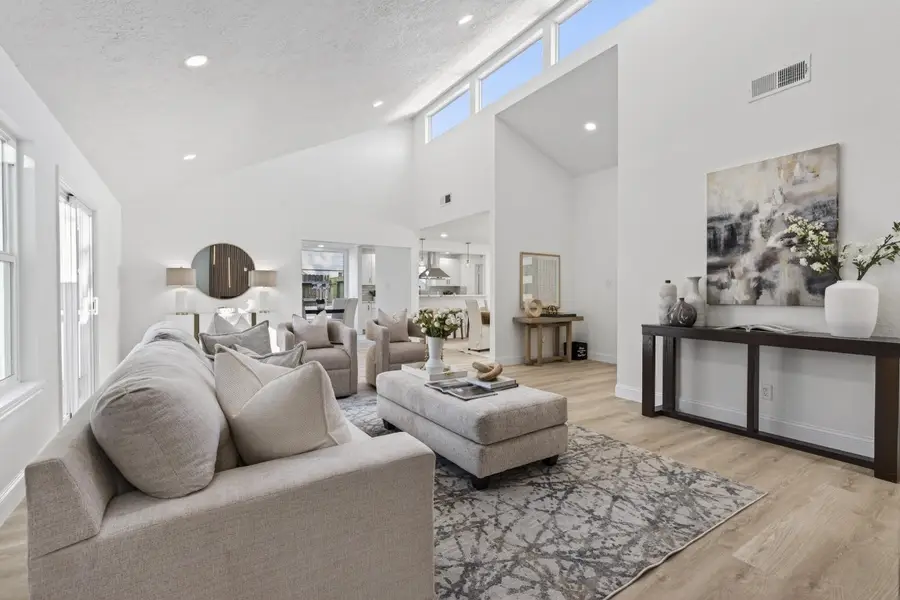 6207 Rollingbrook Drive, Houston, TX 77096 - #2