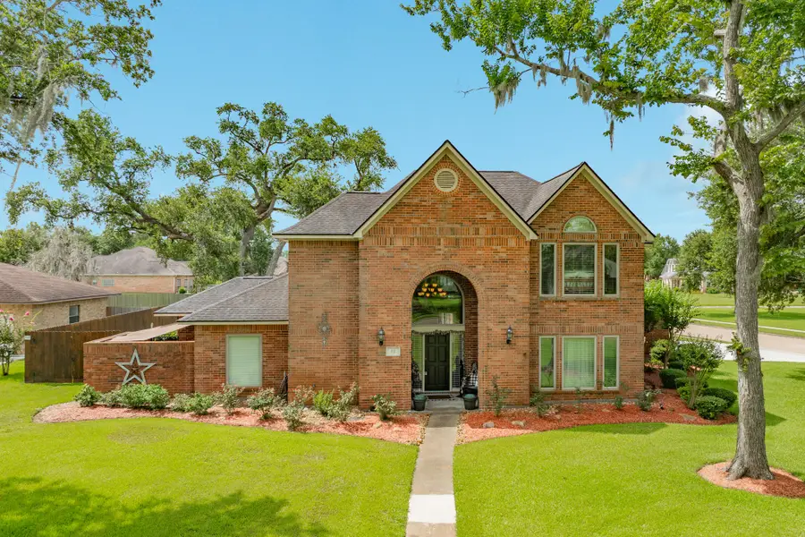 52 Chesswood Court, Lake Jackson, TX 77566 - #2