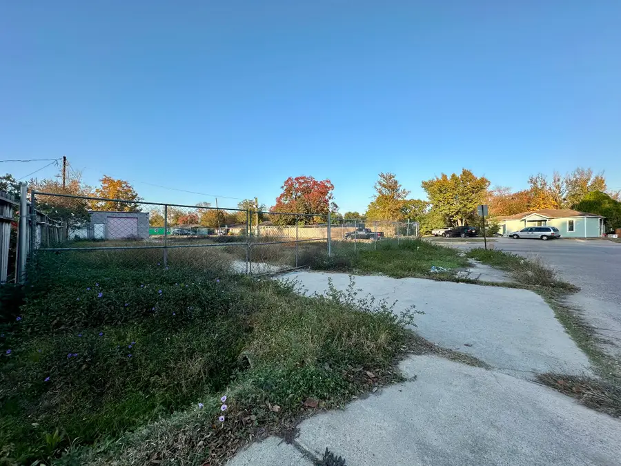 5739 Sweetbriar Street, Houston, TX 77017 - Image #2