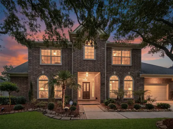 11411 Gladewater Drive, Pearland, TX 77584