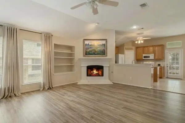 273 Sunset Path S, Conroe, TX 77316