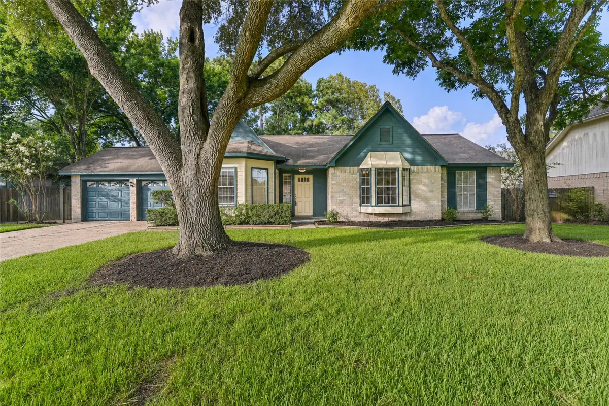 1504 Windsor Drive, Friendswood, TX 77546 - #1