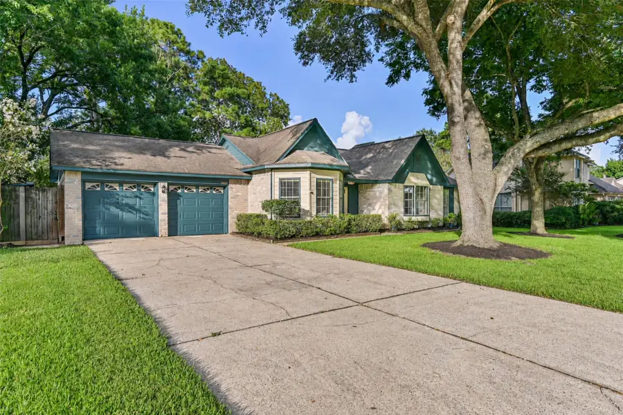 1504 Windsor Drive, Friendswood, TX 77546 - #2