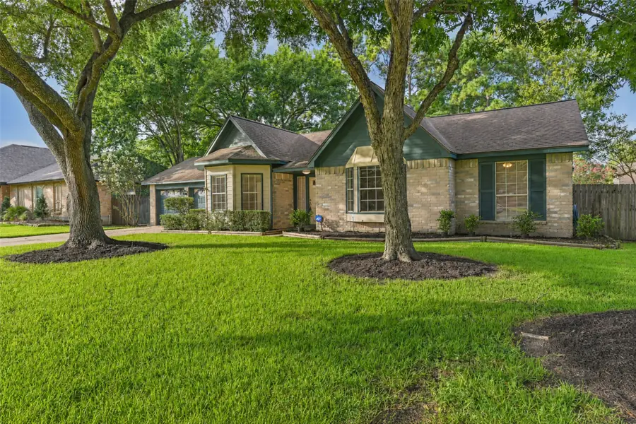 1504 Windsor Drive, Friendswood, TX 77546 - #3