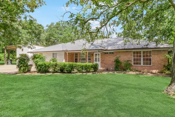 36 Jamaica Lane, Normangee, TX 77871