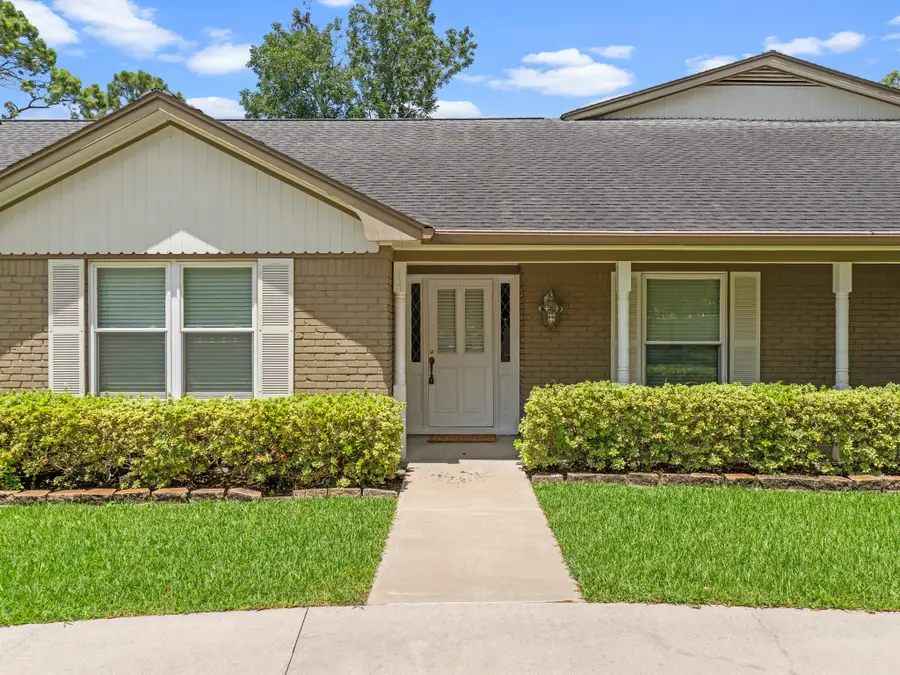 2613 Oak Drive, Bay City, TX 77414 - #2