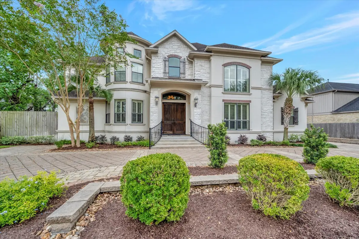 16314 Brook Forest Drive, Houston, TX 77059 - Image #1