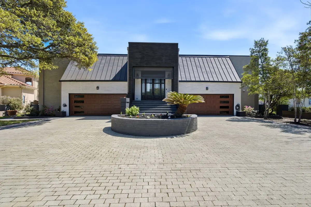 11707 Edgewater Court, Montgomery, TX 77356 - #1