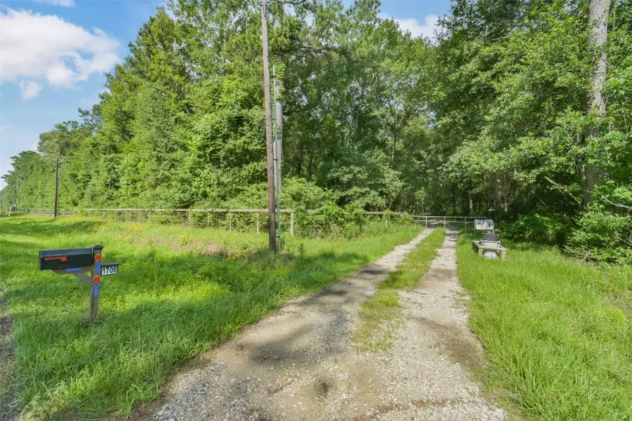 1706 County Road 3011, Dayton, TX 77535 - #3