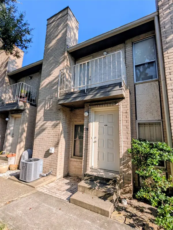 2011 Spenwick Drive #412, Houston, TX 77055