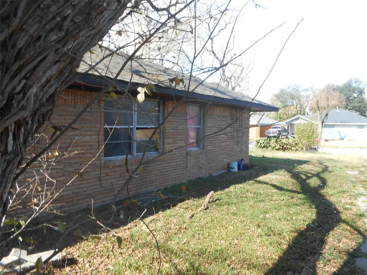 2711 SW Knotty Oaks Trl Key, Houston, TX 77045 - #1