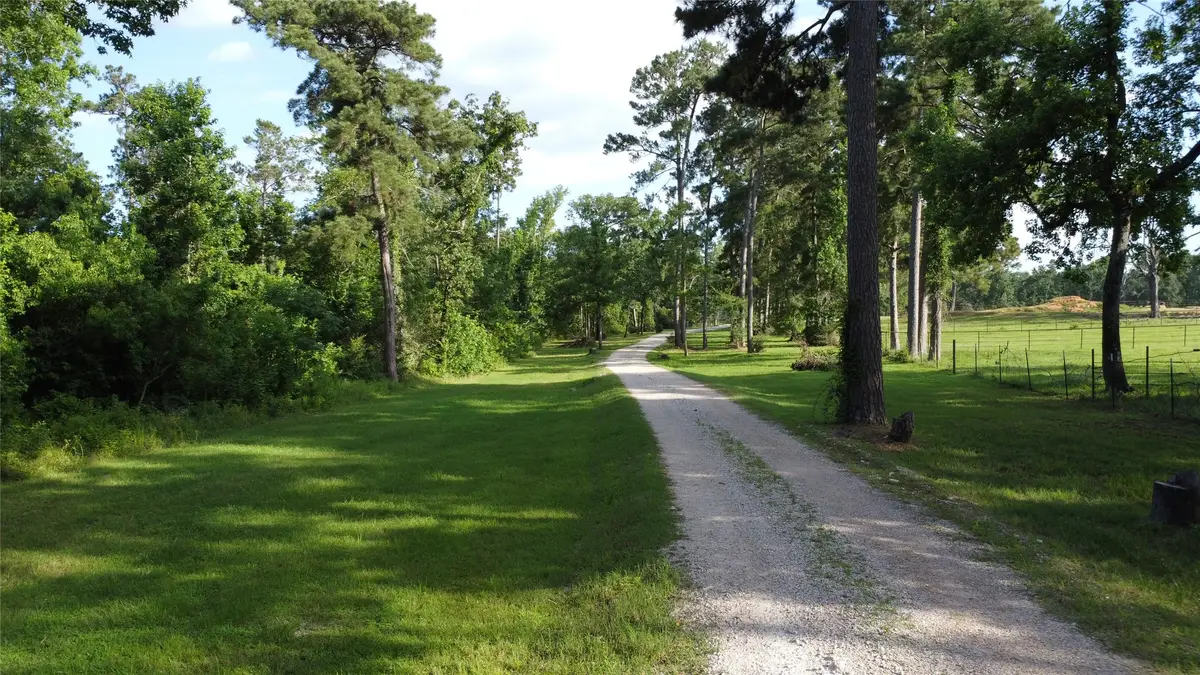 856 Hwy 150, New Waverly, TX 77358 - Image #1