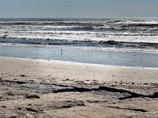 897 Private Road 683, Sargent, TX 77414