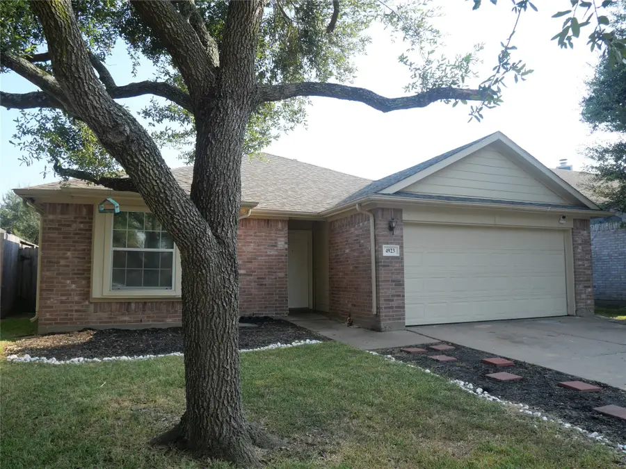 4923 Callery Creek Drive, Houston, TX 77053 - #2