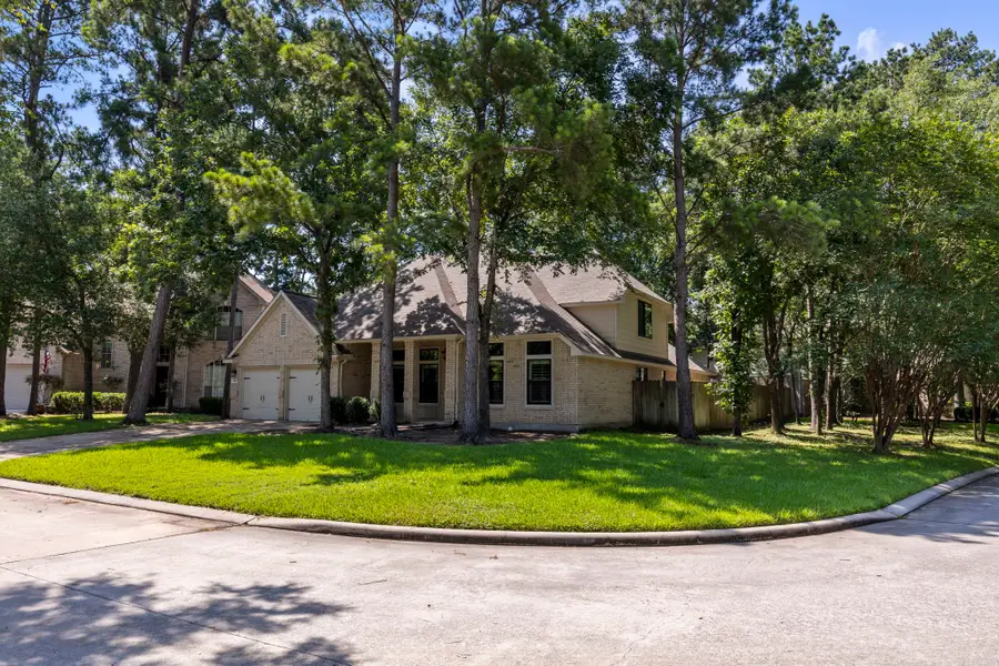 178 Brooksedge Court, The Woodlands, TX 77382 - Image #2