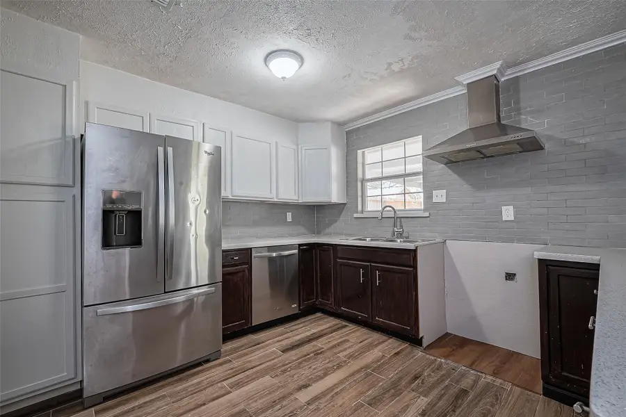 3730 Darlinghurst Drive, Houston, TX 77045 - Image #2