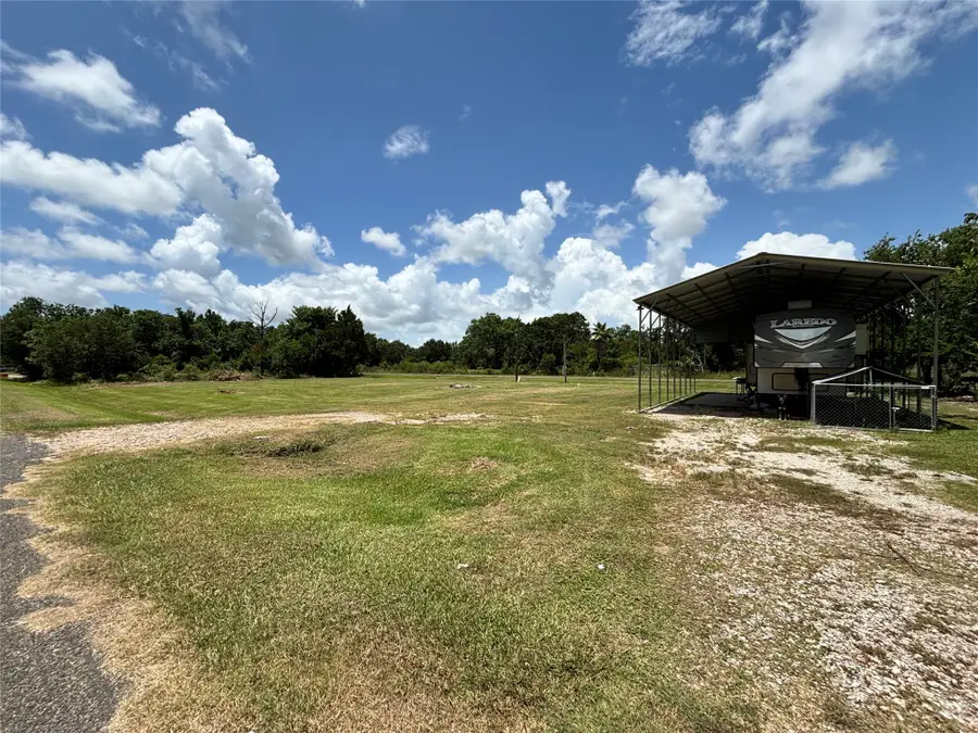 608 Neirbo Street, Anahuac, TX 77514 - Image #2