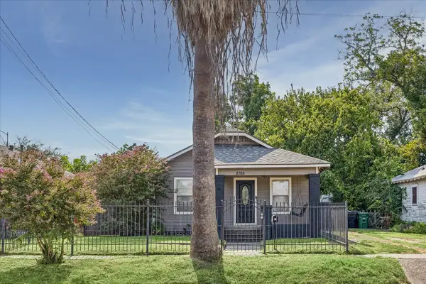 2105 Lawrence Street, Houston, TX 77008