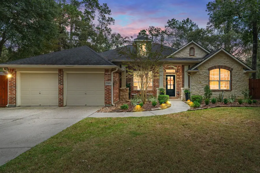 2408 Hollowbrook Lane, Conroe, TX 77384 - Image #2