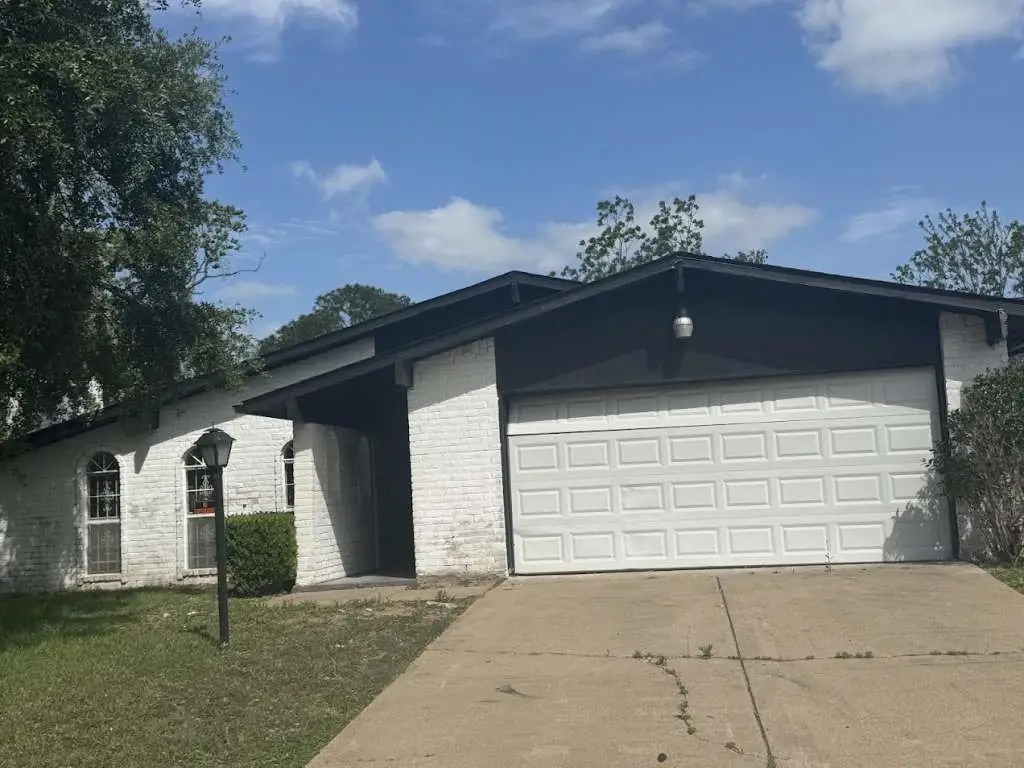 15903 Lenclaire Drive, Houston, TX 77053 - Image #1