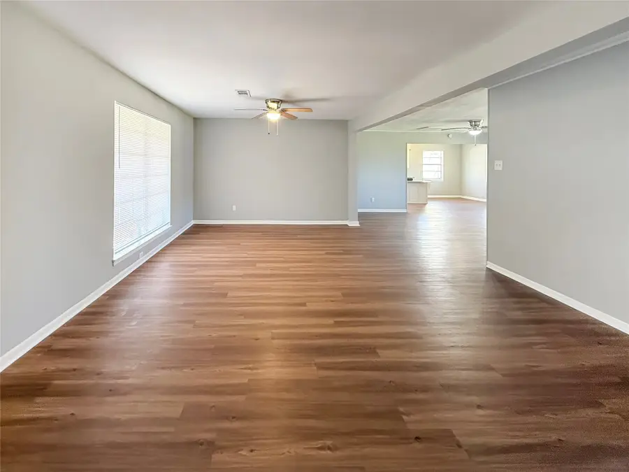 303 Ligustrum Street, Lake Jackson, TX 77566 - #2