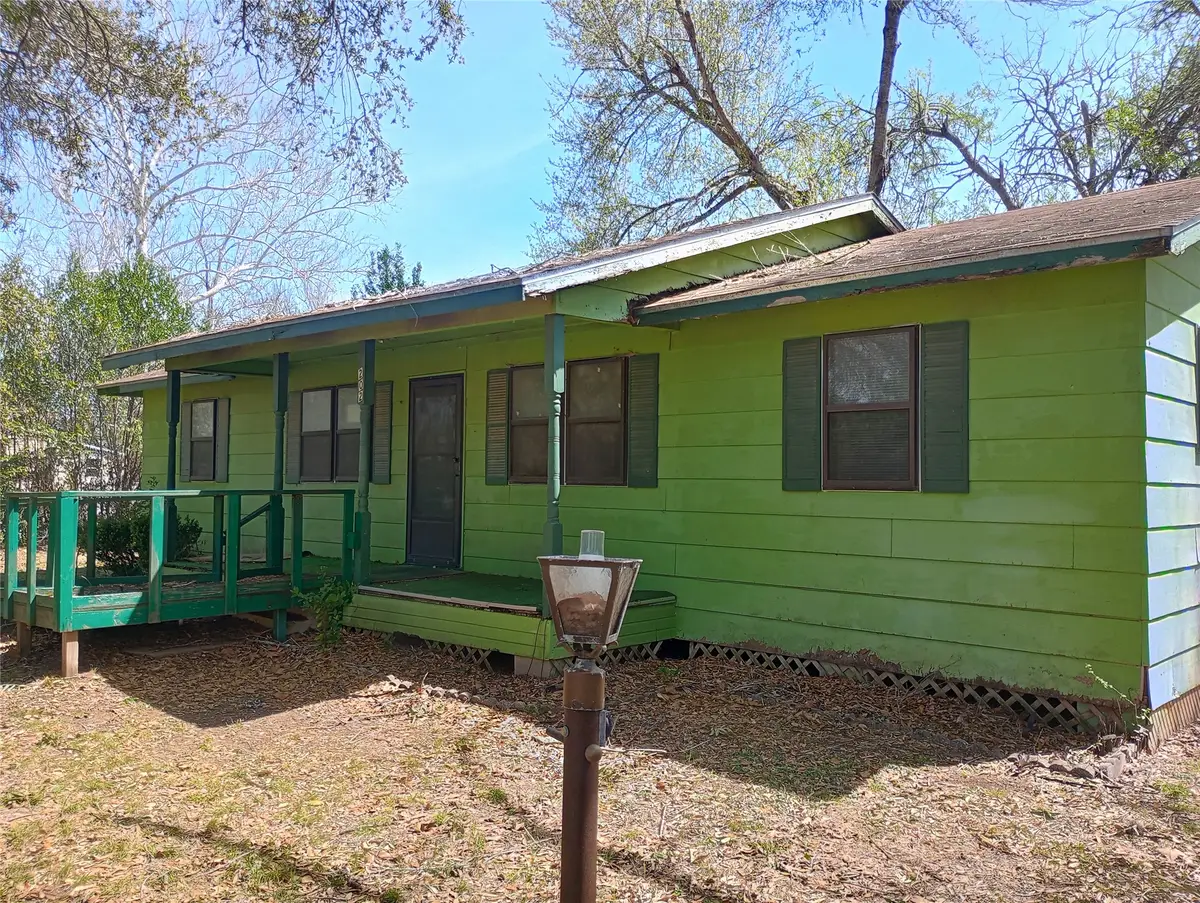 202 Miller Street, Smithville, TX 78957 - #1