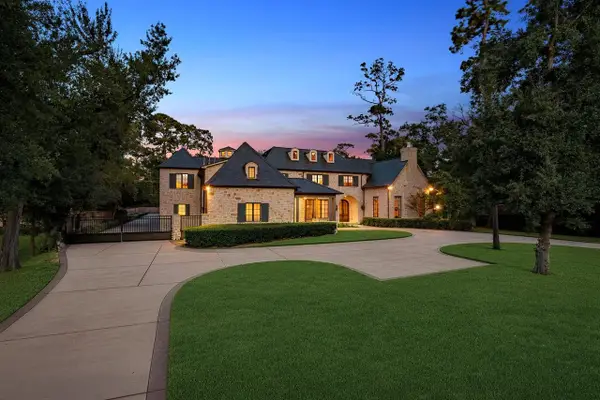 852 Country Lane, Houston, TX 77024