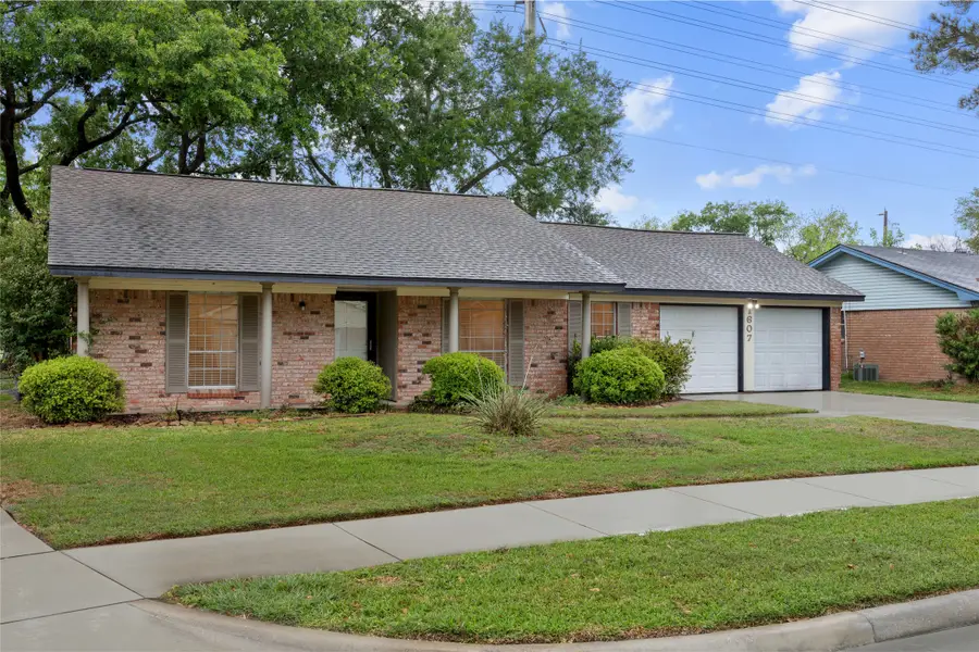 1607 Buescher Drive, Houston, TX 77043 - #2