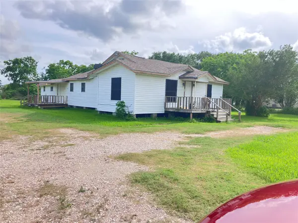 13007 28th Street, Santa Fe, TX 77510