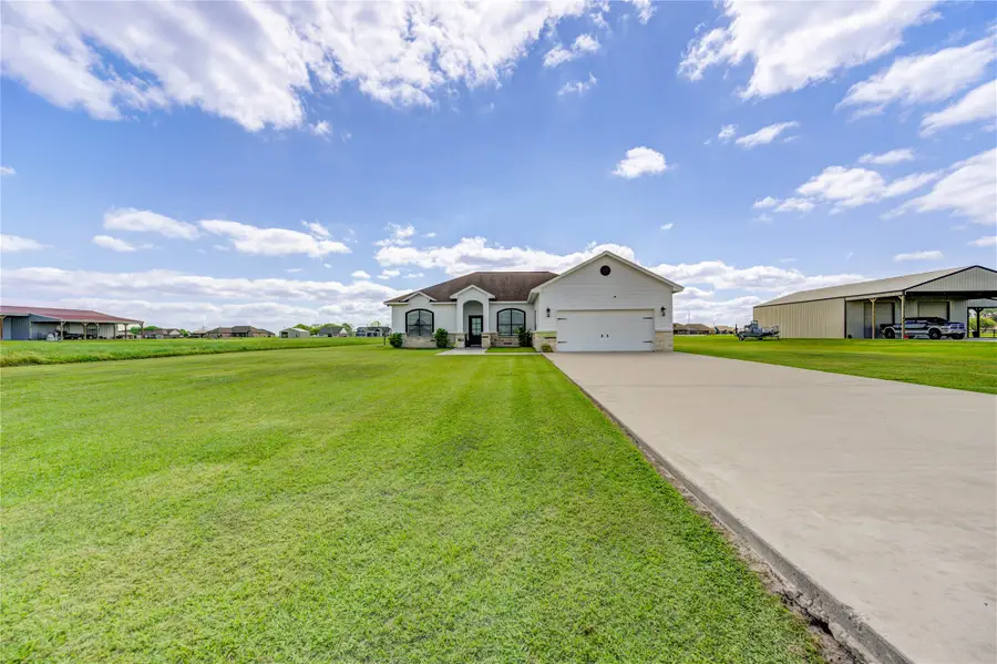 931 Angus Trail, Angleton, TX 77515 - #2