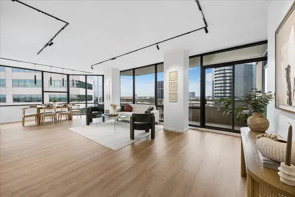 14 Greenway Plaza #9R, Houston, TX 77046